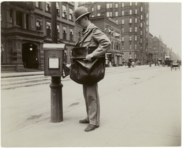 A New York City letter carrier collects mail—including, perhaps, letters to Congress—in 1896.  New York Public Library Digital Collection 